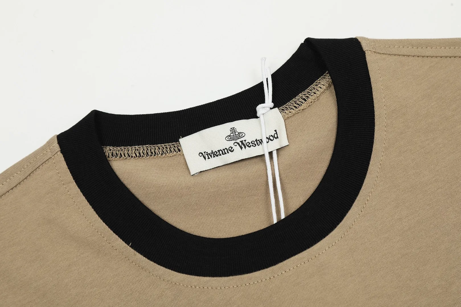 VIVI09# vivienne west wood new spring product West Queen Vivian Saturn letter embroidery printing Size: XS-L Color: black coffee